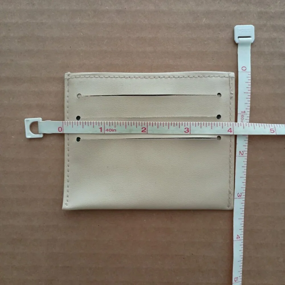 EUC vintage 80s tan credit card holder